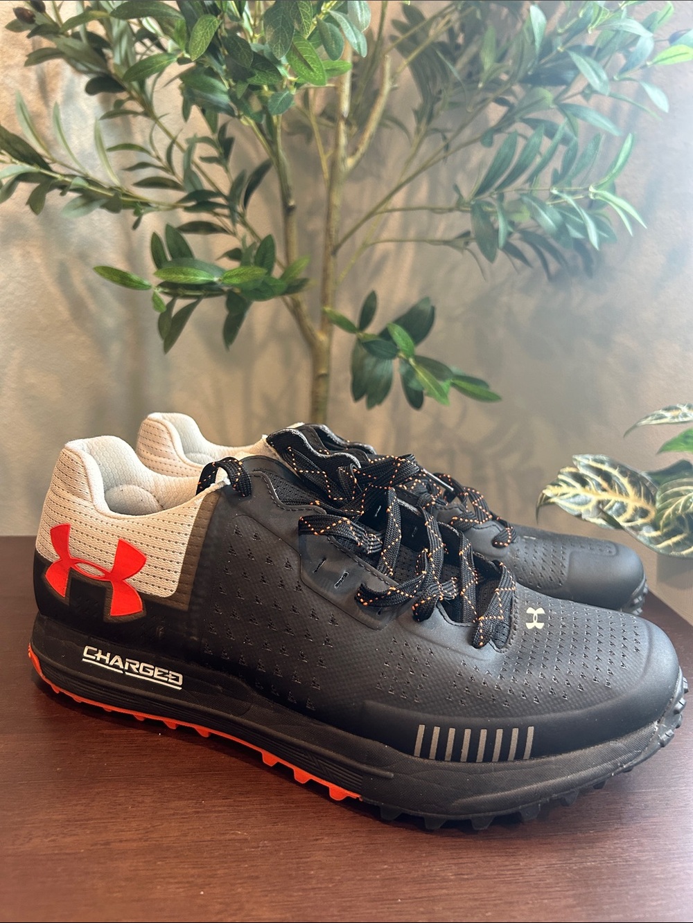 Under Armour Men's Black Athletic Shoes with Contrast Laces